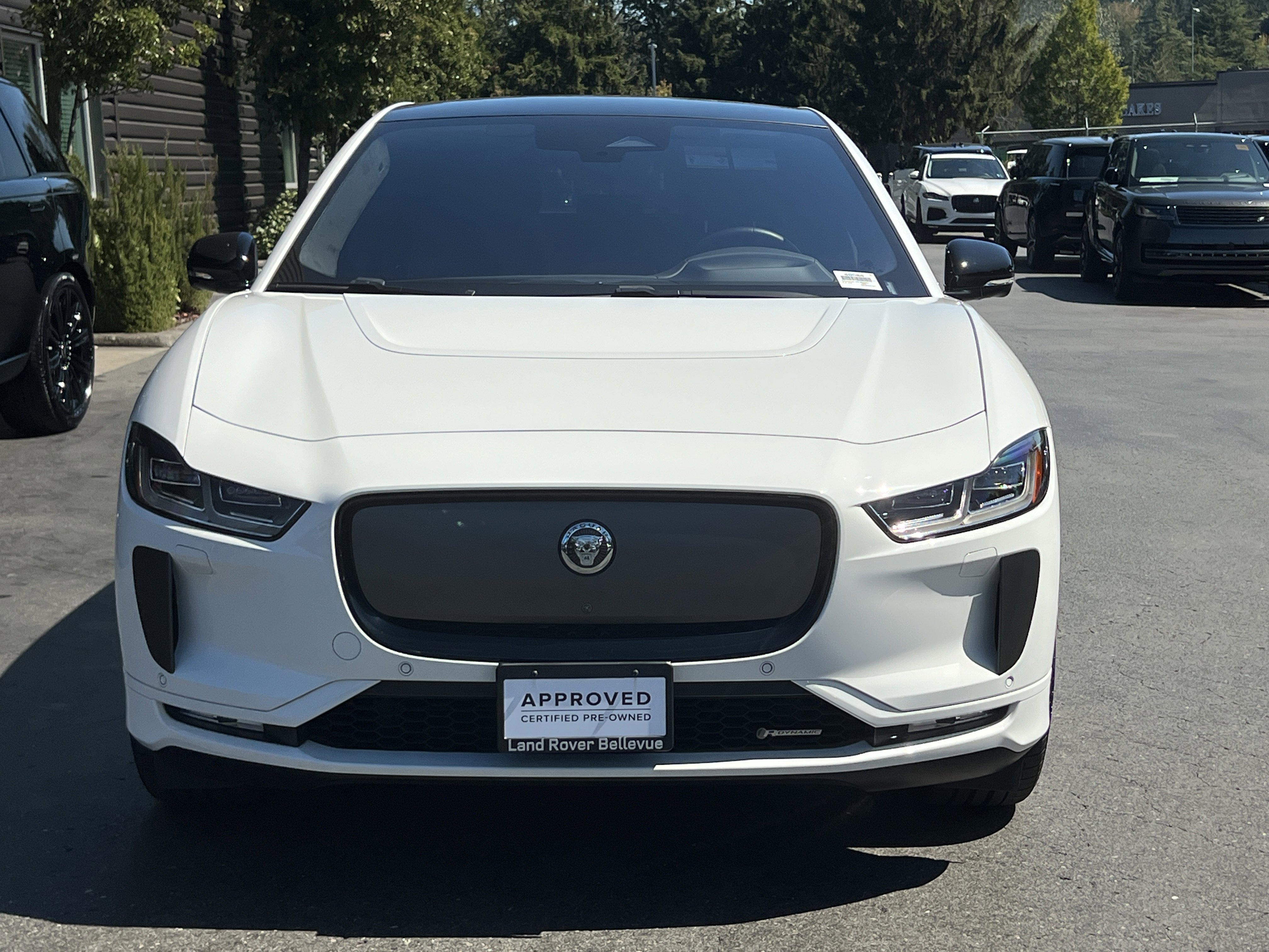 Certified 2024 Jaguar I-PACE R-Dynamic HSE image 4