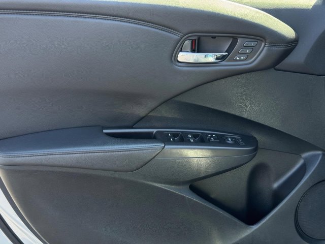 Used 2015 Acura RDX w/ Technology Package AWD/4WD image 14