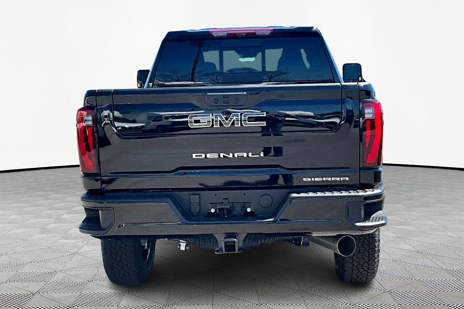 New 2026 GMC Sierra 3500 Denali Ultimate w/ LPO, Black Badging Package AWD/4WD image 4