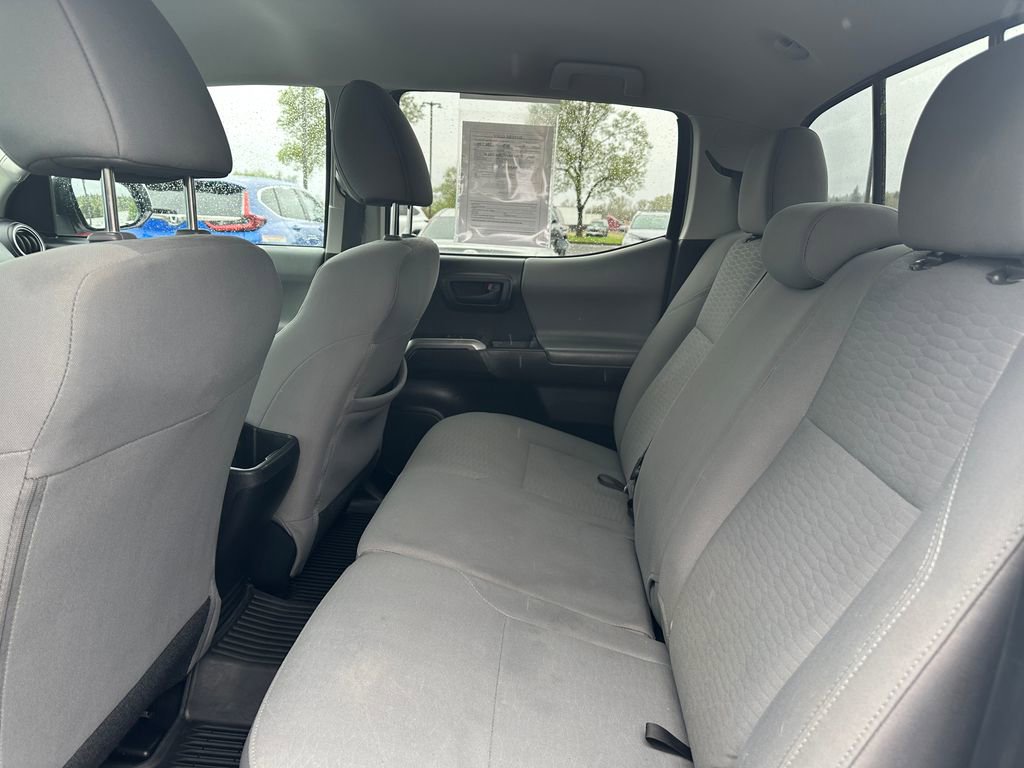 Used 2019 Toyota Tacoma SR5 AWD/4WD image 14