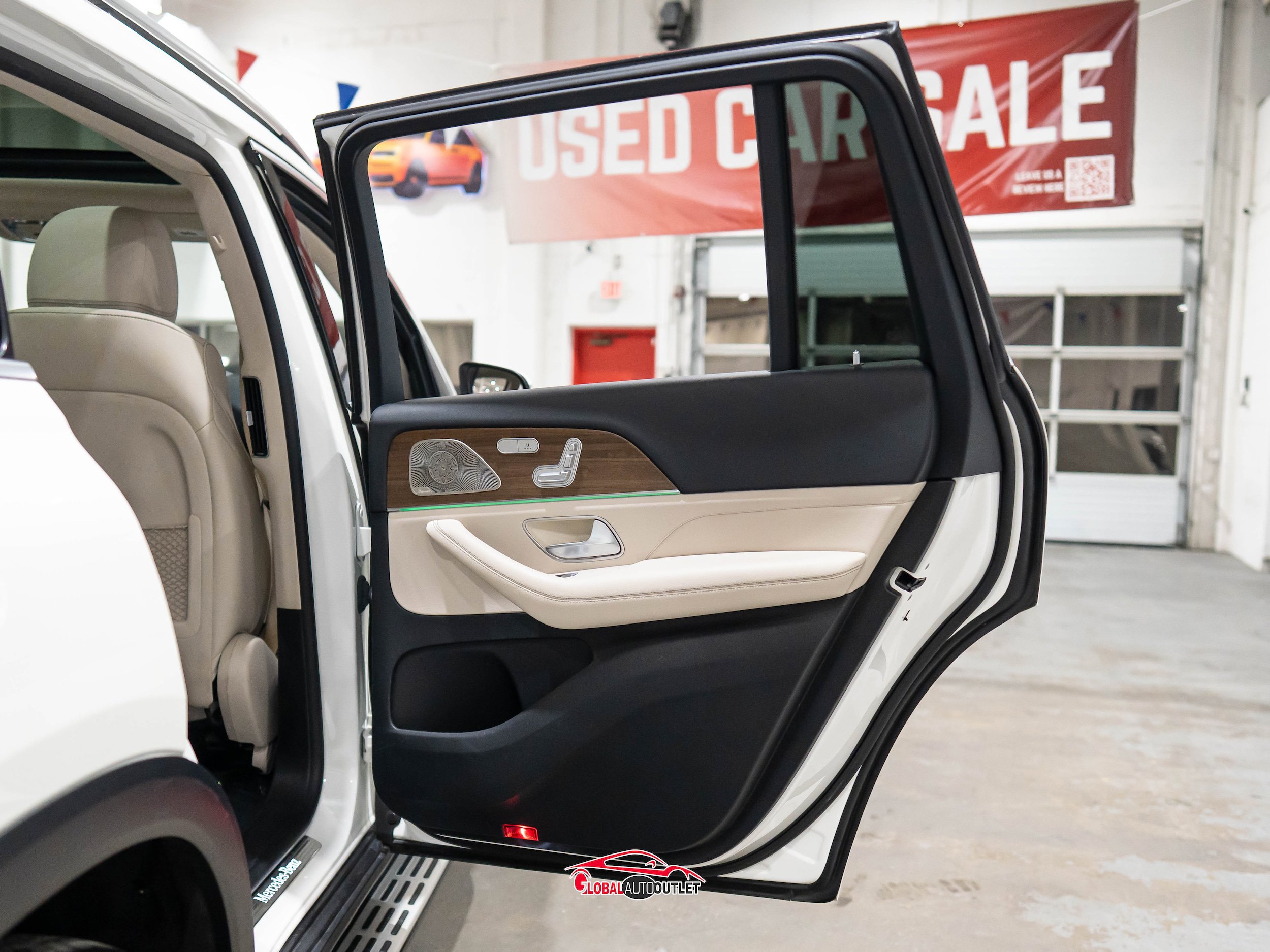 Used 2021 Mercedes-Benz GLS 450 4MATIC image 46