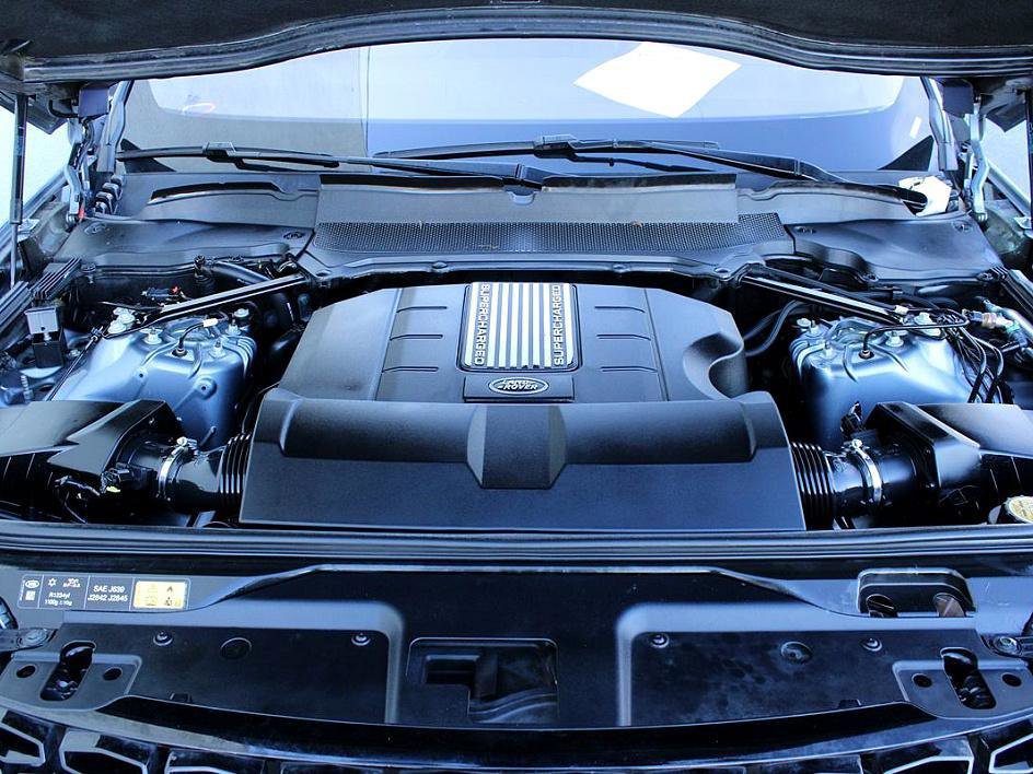 Used 2020 Land Rover Discovery Landmark image 27