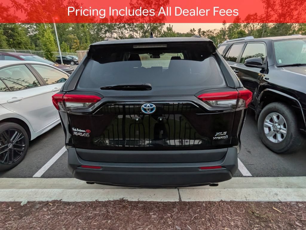 Used 2024 Toyota RAV4 XLE AWD/4WD image 6