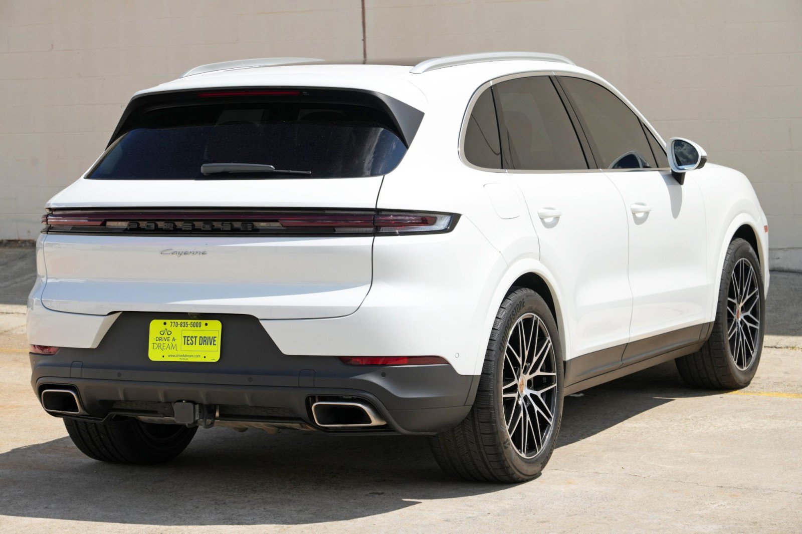 Used 2025 Porsche Cayenne w/ Premium Package Plus AWD/4WD image 58