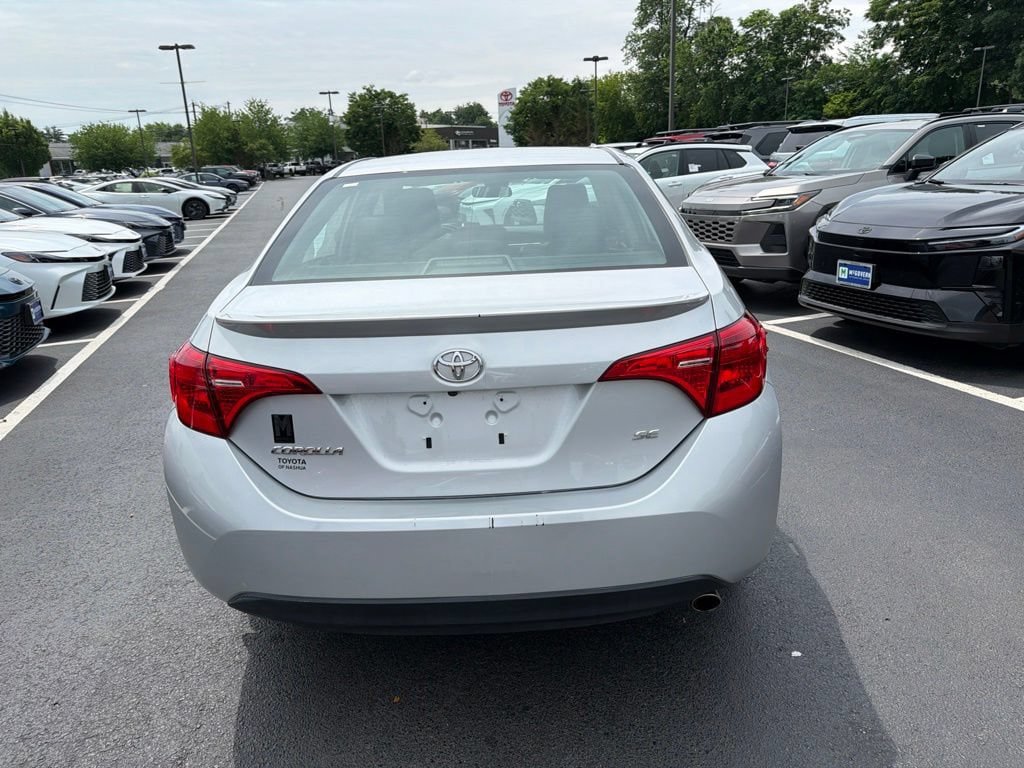 Used 2017 Toyota Corolla SE w/ Carpet Mat Package (TMS) FWD image 7