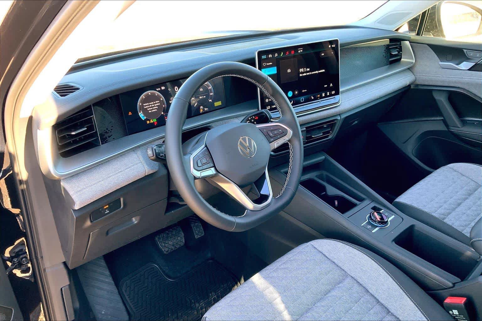 Used 2026 Volkswagen Tiguan S FWD image 8