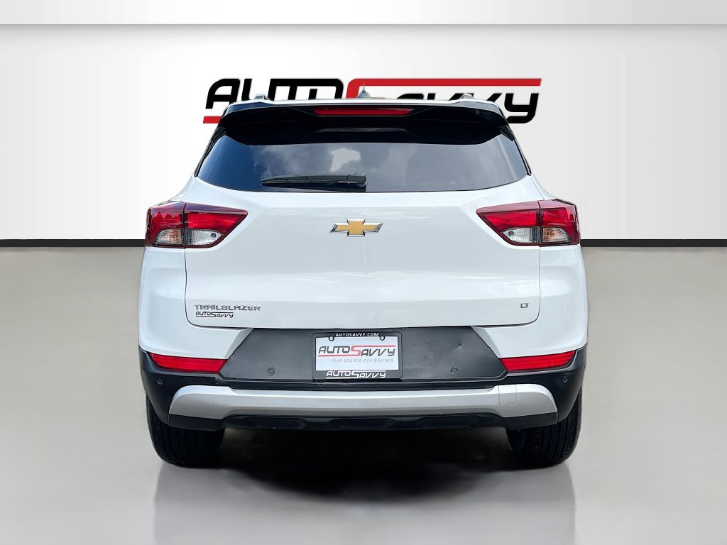 Used 2025 Chevrolet TrailBlazer LT w/ LT Cold Weather Package FWD image 6
