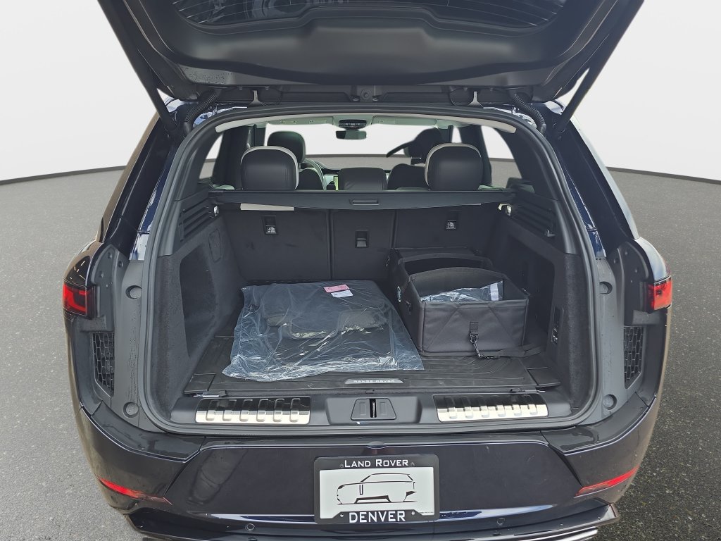 New 2026 Land Rover Range Rover Sport Dynamic SE AWD/4WD image 10