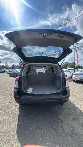 Used 2011 Subaru Forester 2.5X Premium w/ All-Weather Pkg AWD/4WD image 17