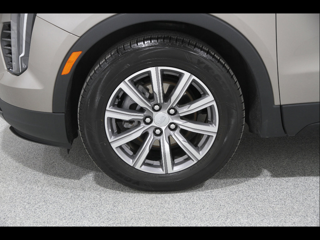 Used 2023 Cadillac XT4 Sport image 23
