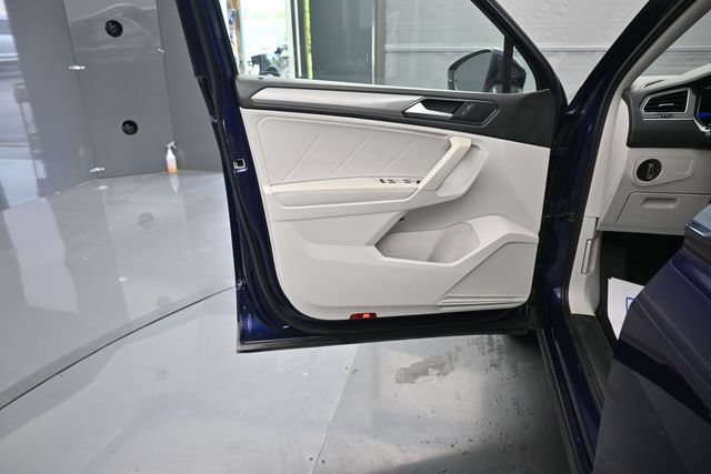 Used 2023 Volkswagen Tiguan SE FWD image 10