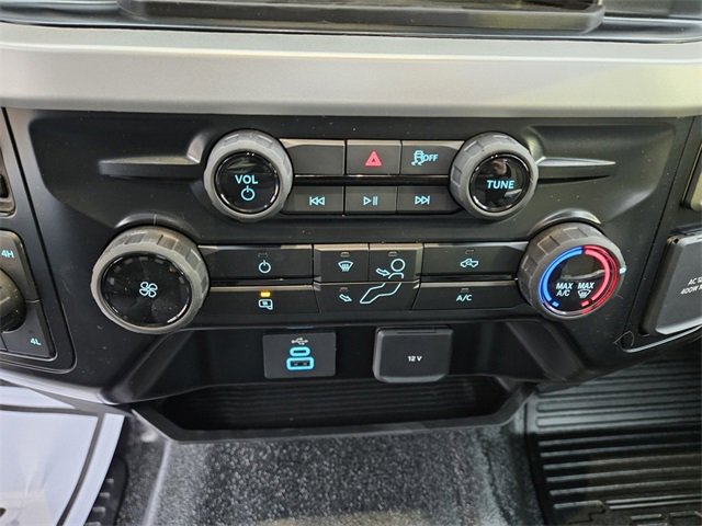 New 2025 Ford F550 4x4 Regular Cab Super Duty image 13