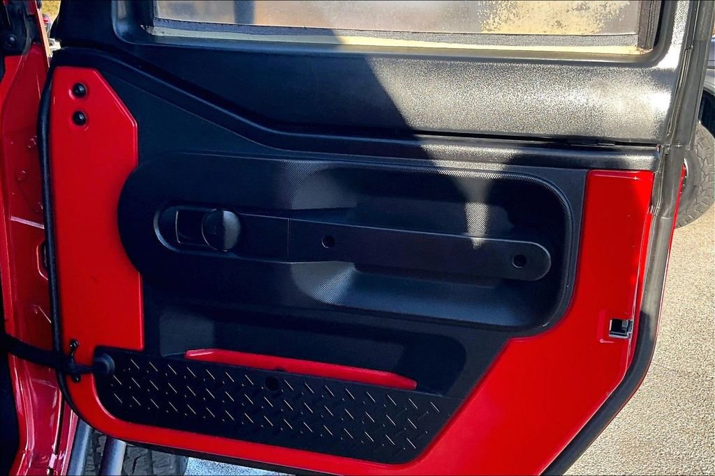 Used 2016 Jeep Wrangler Unlimited Willys image 21