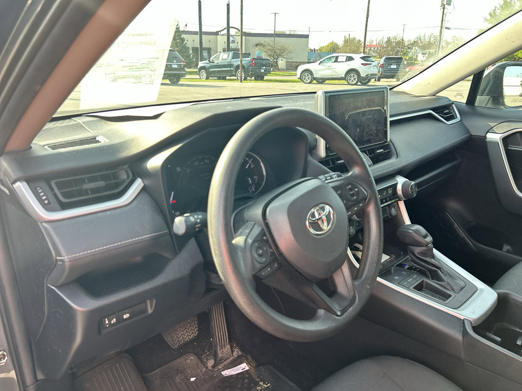 Used 2023 Toyota RAV4 XLE image 10