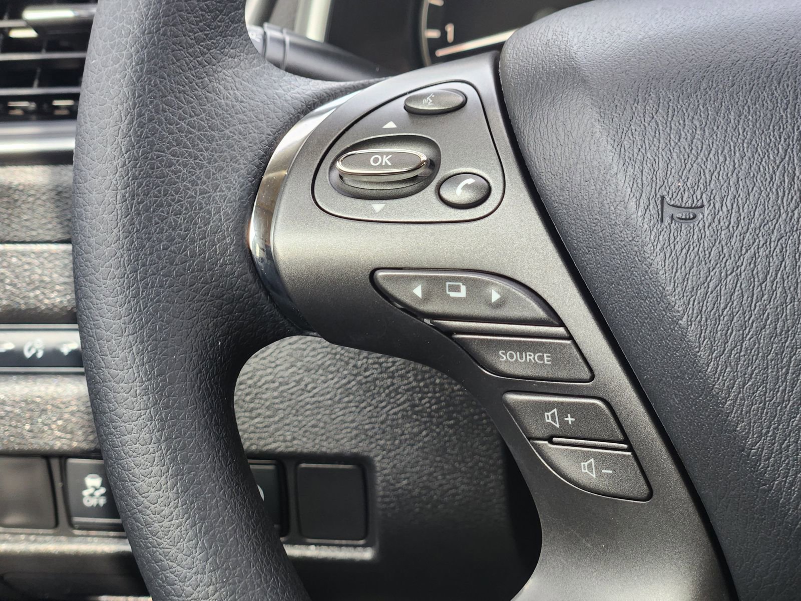Used 2021 Nissan Murano S FWD image 31