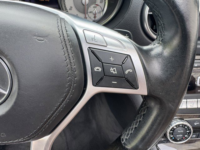 Used 2015 Mercedes-Benz SL 550 w/ Driver Assistance Package image 22