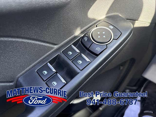 Used 2023 Ford Escape Platinum w/ Premium Technology Package FWD image 24