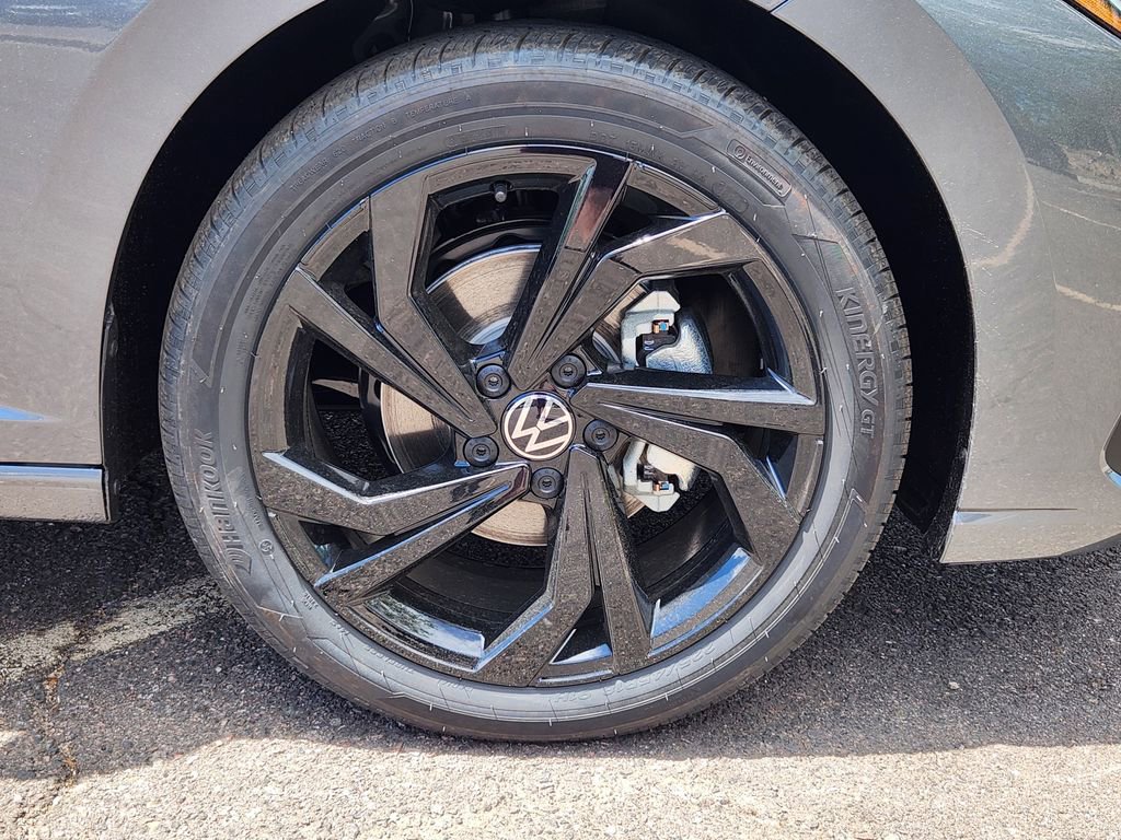 New 2026 Volkswagen Jetta SE FWD image 9