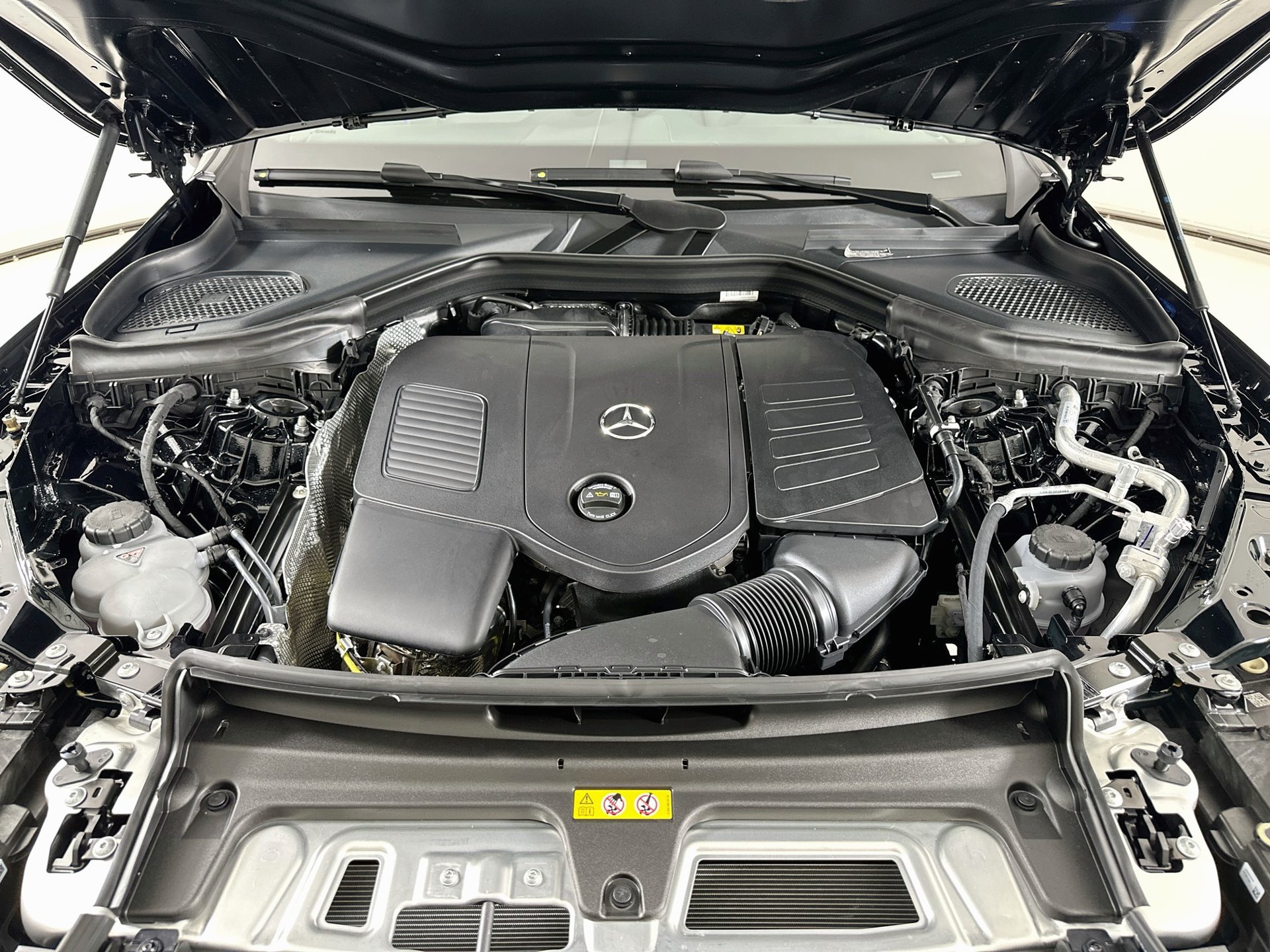 New 2027 Mercedes-Benz GLC 300 4MATIC image 33