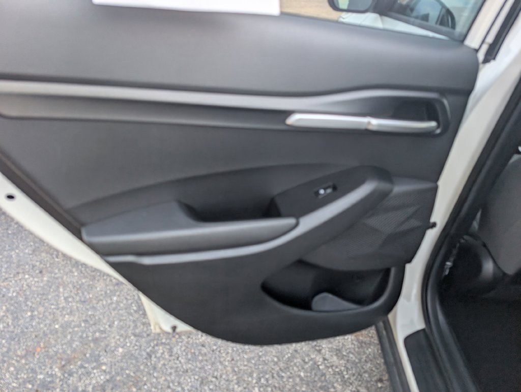 Used 2024 Kia Seltos LX AWD/4WD image 15