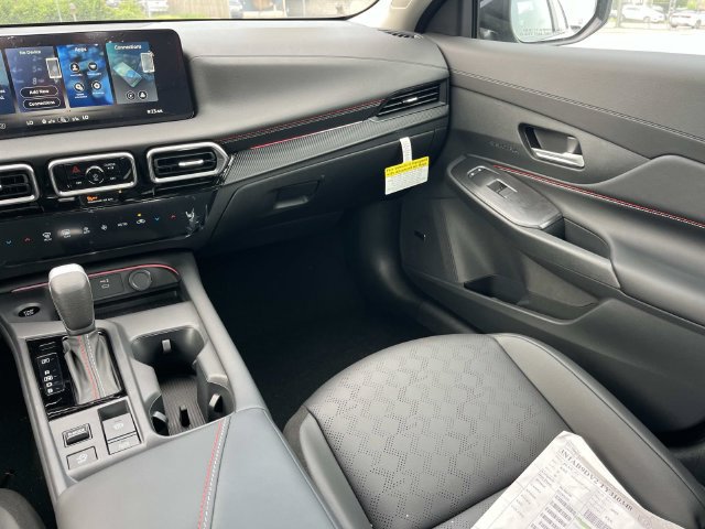New 2026 Nissan Sentra SR w/ SR Premium Package FWD image 14