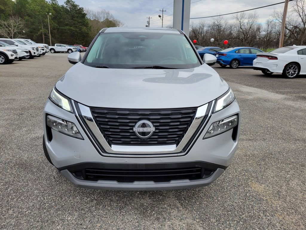 Used 2023 Nissan Rogue SV image 8