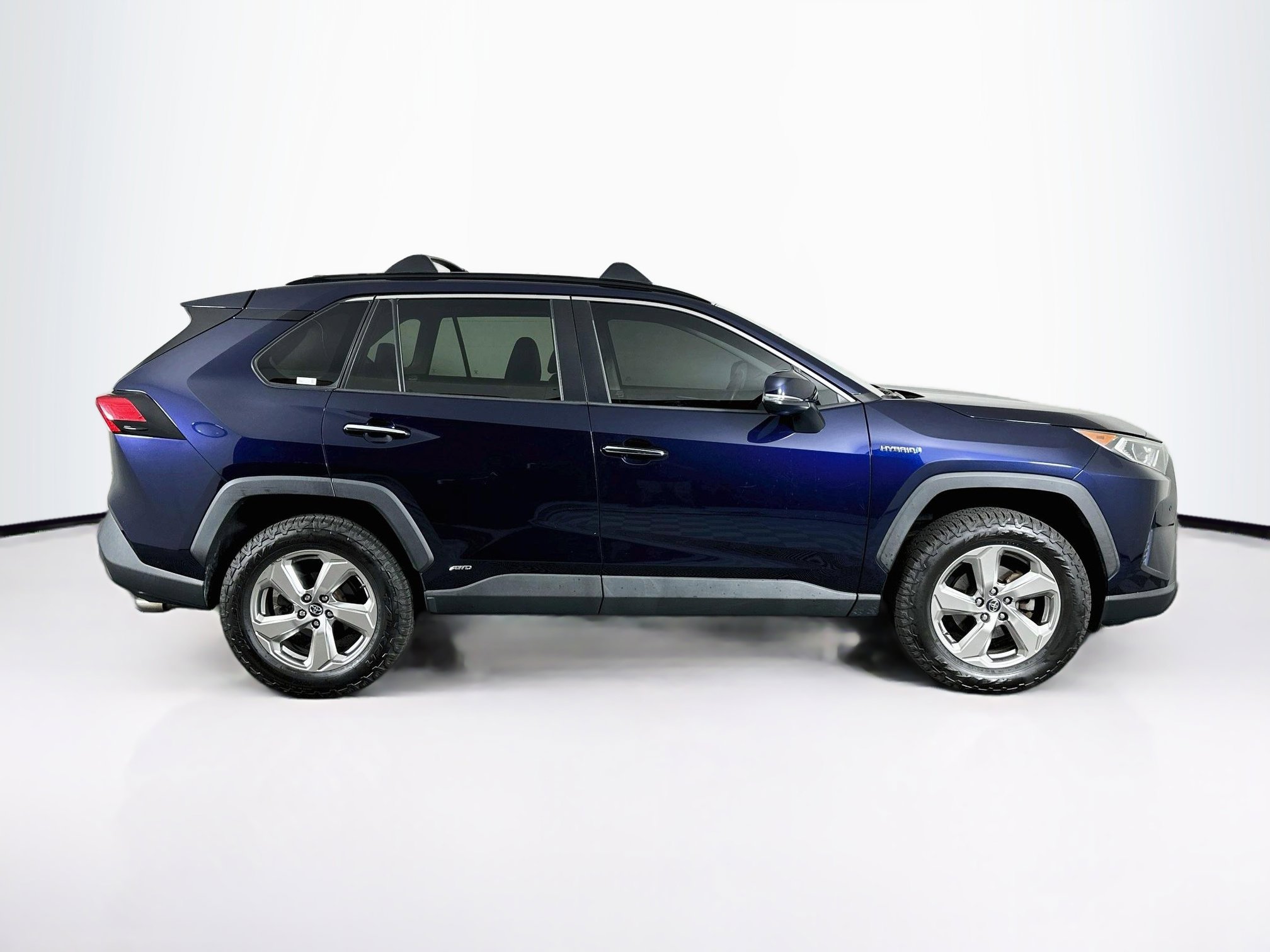 Used 2019 Toyota RAV4 Limited AWD/4WD image 10
