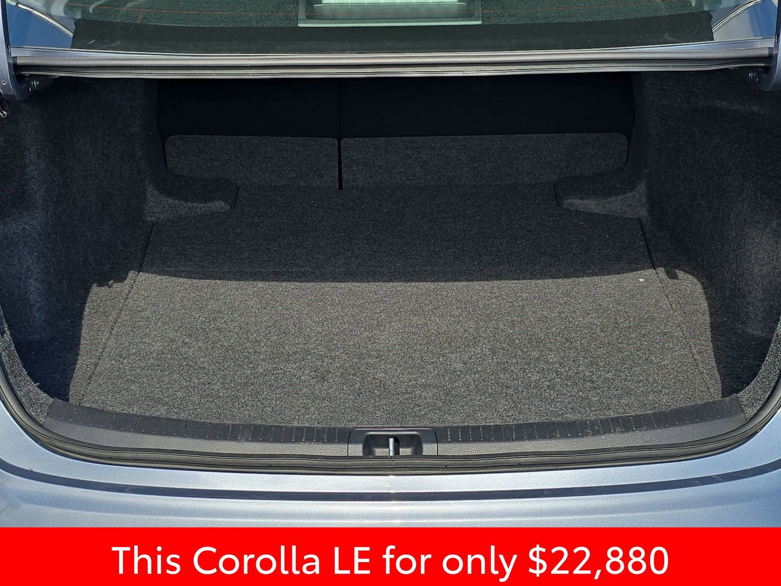 Used 2025 Toyota Corolla LE w/ Convenience Package image 18