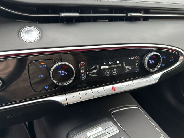 Used 2023 Genesis GV70 3.5T Sport w/ Sport Prestige Package image 26