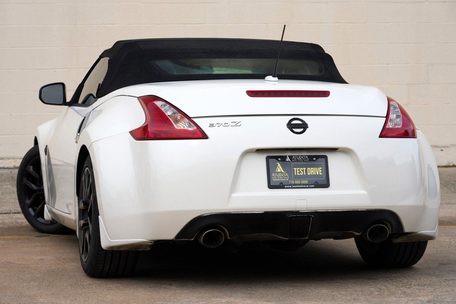 Used 2010 Nissan 370Z Touring RWD image 5
