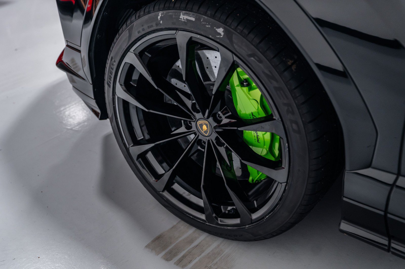 Used 2023 Lamborghini Urus S AWD/4WD image 36