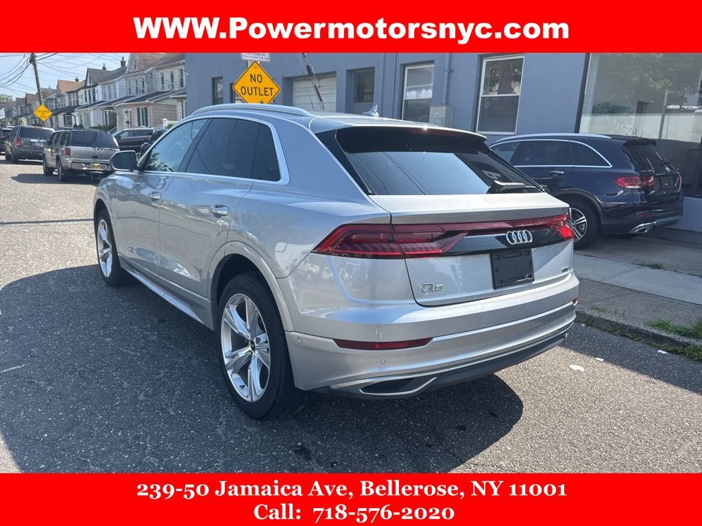 Used 2022 Audi Q8 Premium Plus w/ Premium Plus Package image 3
