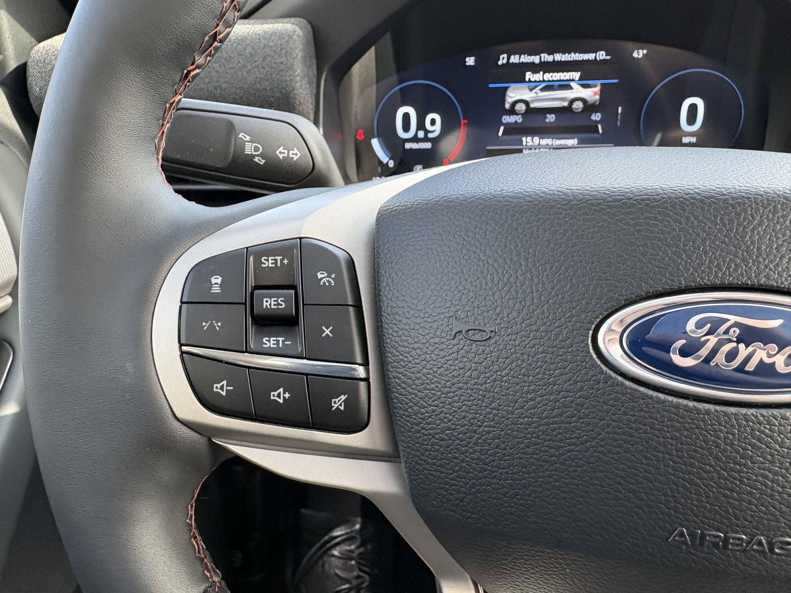 New 2026 Ford Explorer Active w/ Active Comfort Package AWD/4WD image 10
