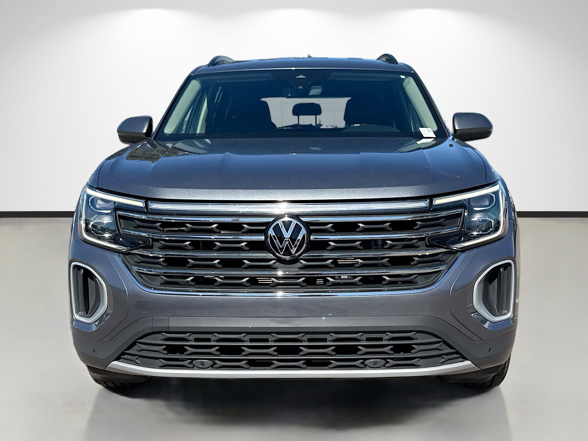 Used 2024 Volkswagen Atlas SE image 8