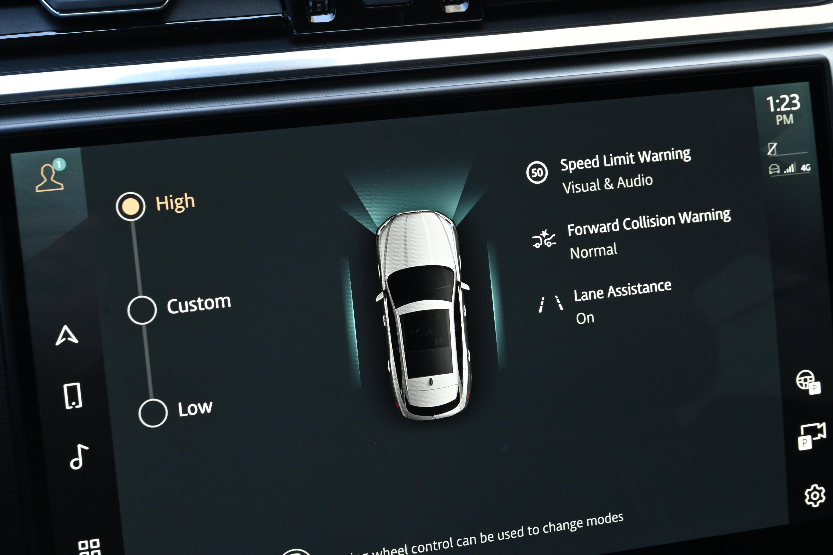 Used 2025 Jaguar F-PACE R-Dynamic S image 34