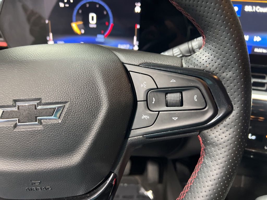 Used 2024 Chevrolet Trax RS FWD image 24