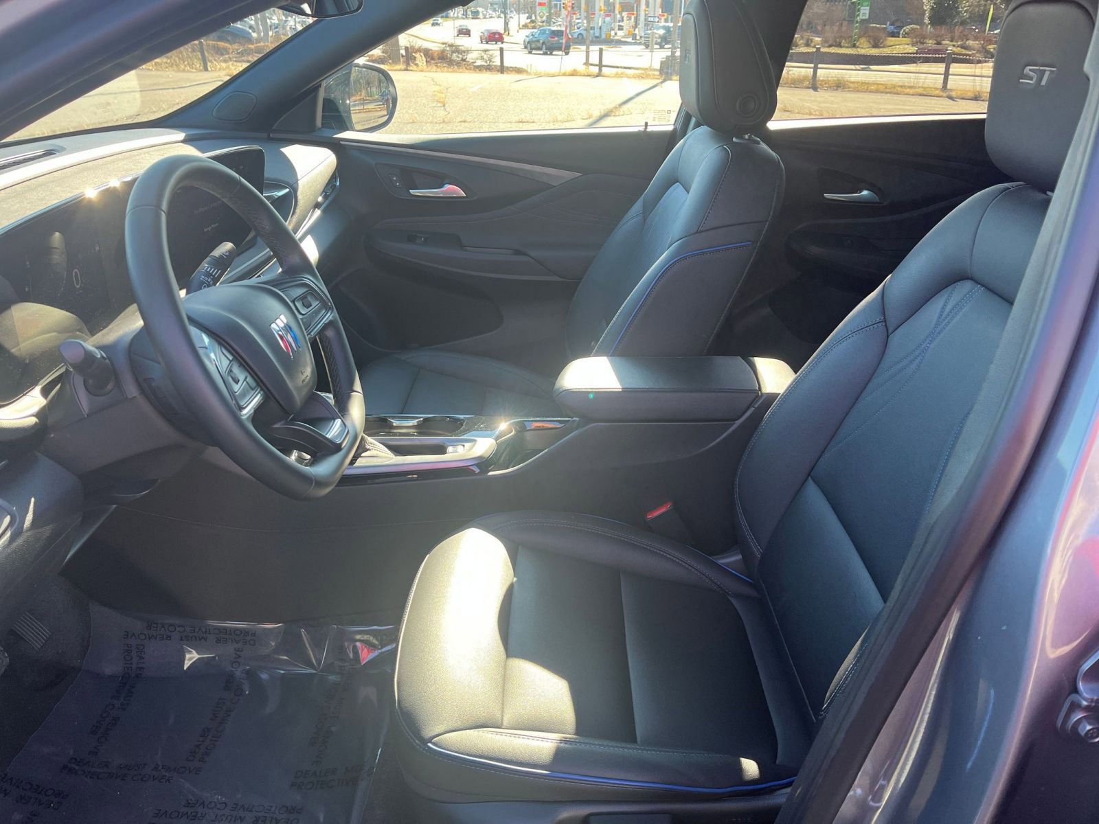 Used 2025 Buick Envista Sport Touring image 27