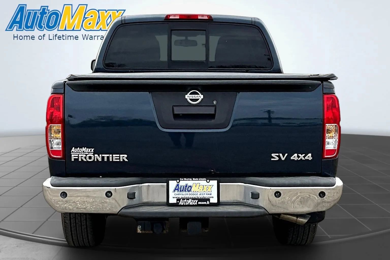 Used 2015 Nissan Frontier SV w/ SV Value Truck Package AWD/4WD image 5