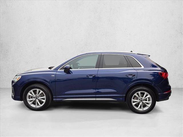 Certified 2025 Audi Q3 2.0T Premium w/ Convenience Package AWD/4WD image 9