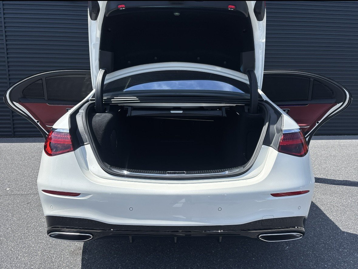 Used 2023 Mercedes-Benz S 580 4MATIC Sedan image 10