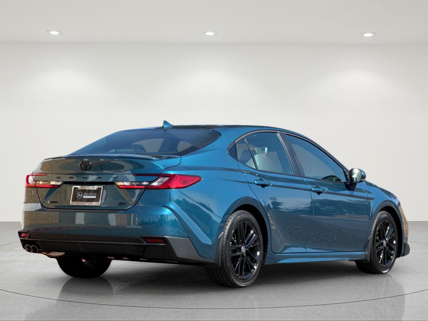 Used 2026 Toyota Camry SE w/ Multimedia Upgrade Package FWD image 6