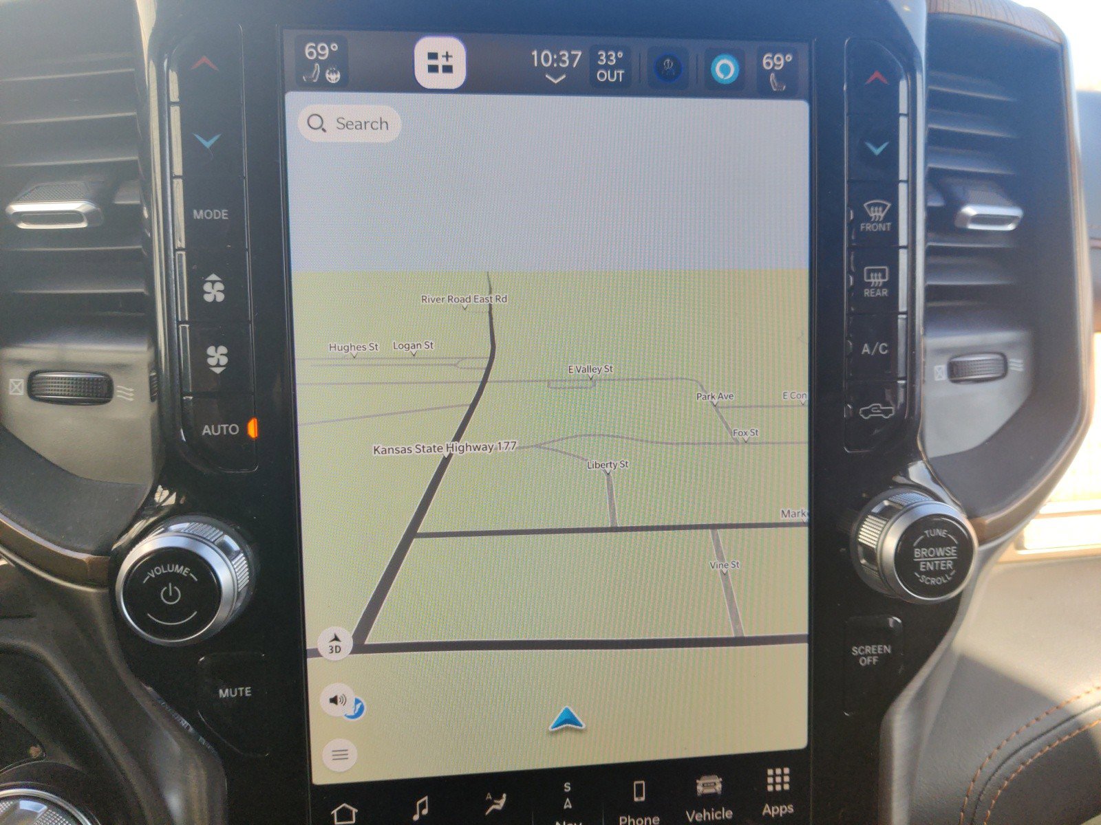 Used 2022 RAM 1500 Limited w/ Bed Utility Group image 34