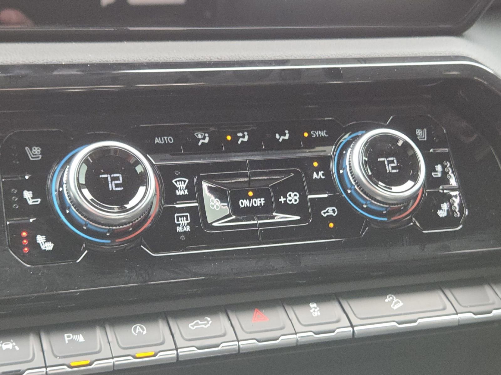 New 2026 GMC Sierra 1500 AT4 w/ AT4 Premium Package image 36