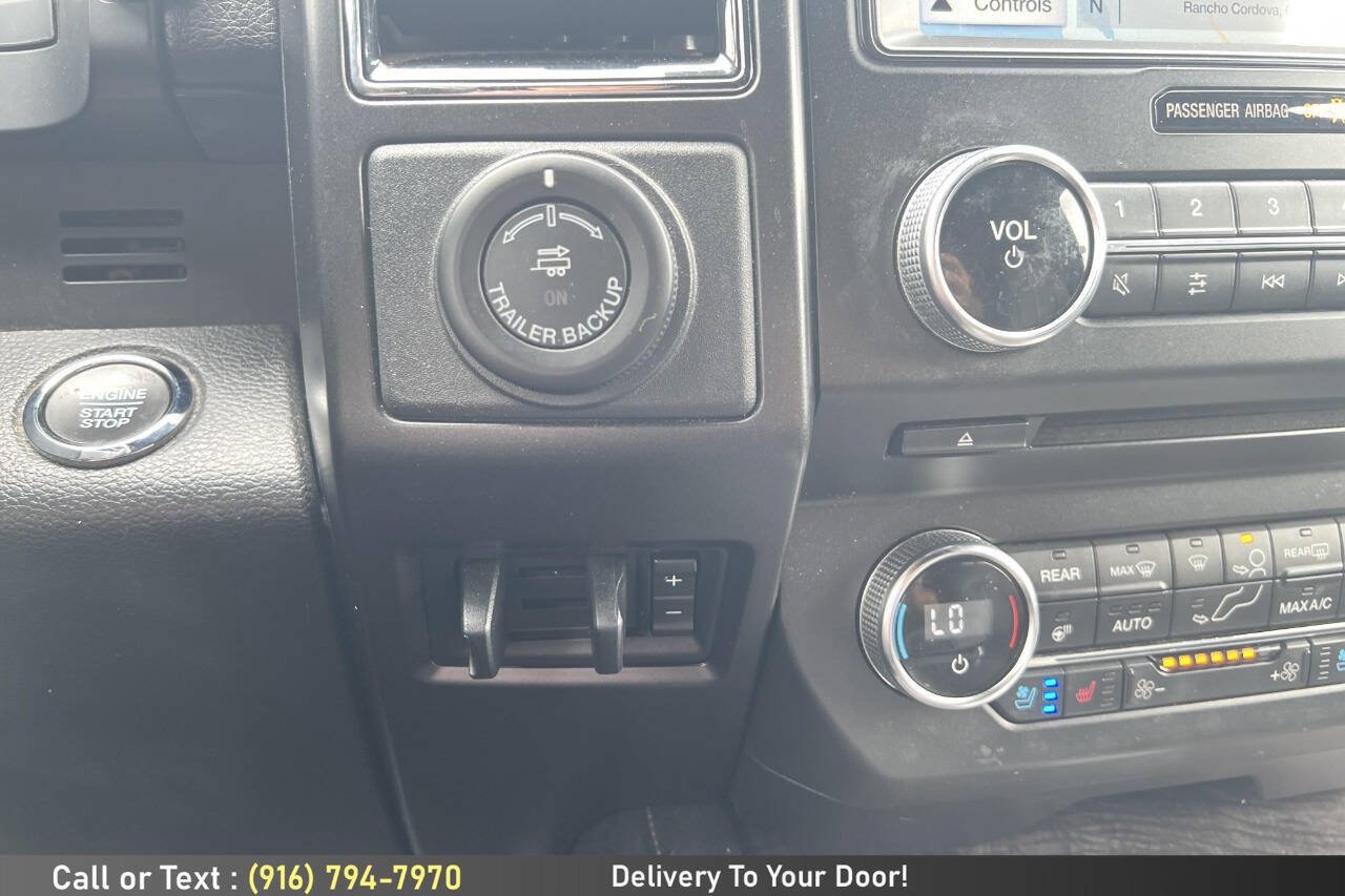 Used 2018 Ford Expedition Limited w/ Equipment Group 301A AWD/4WD image 26