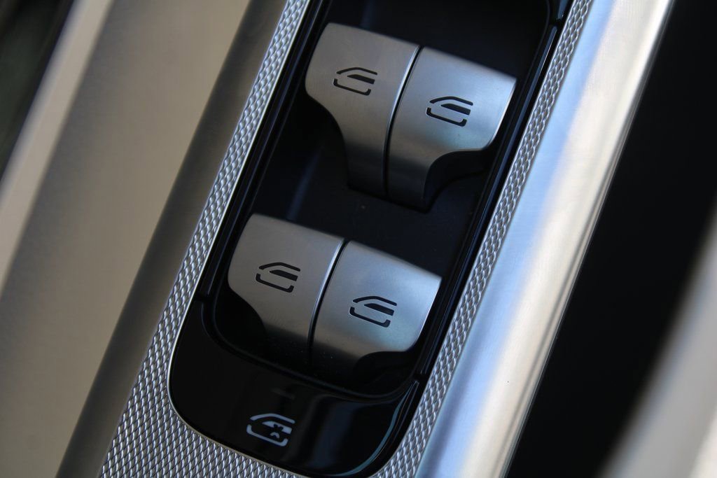 Certified 2025 Mercedes-Benz GLC 350e image 20