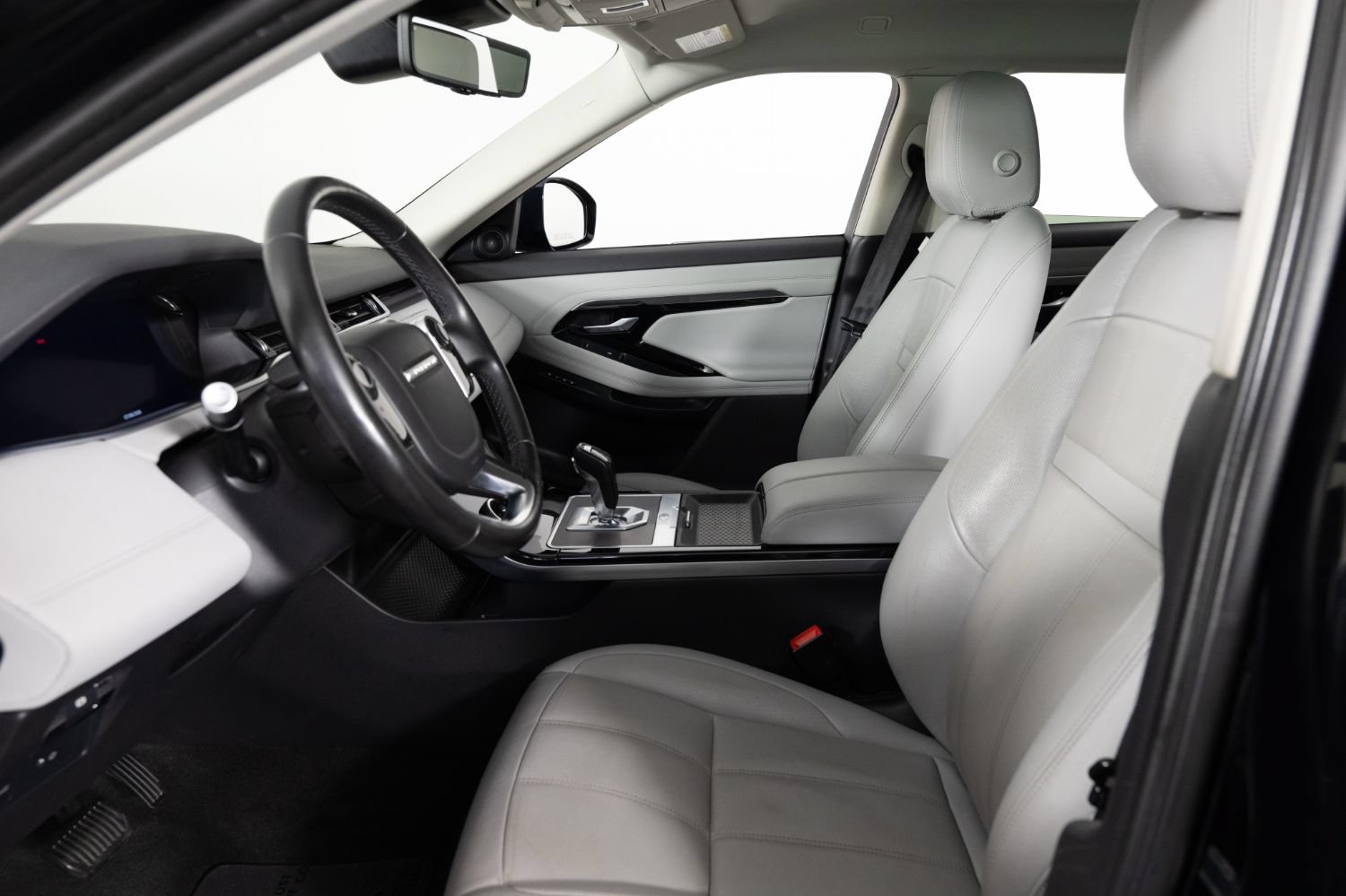 Used 2020 Land Rover Range Rover Evoque SE AWD/4WD image 14