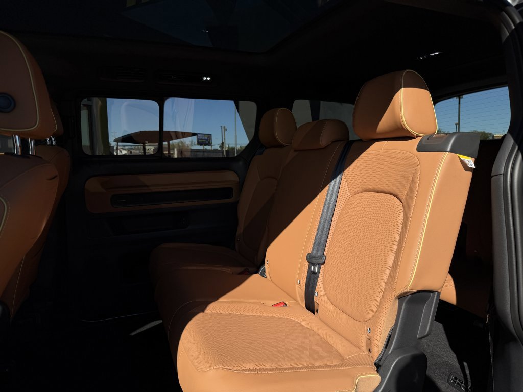 Used 2025 Volkswagen ID. Buzz Pro S Plus image 36