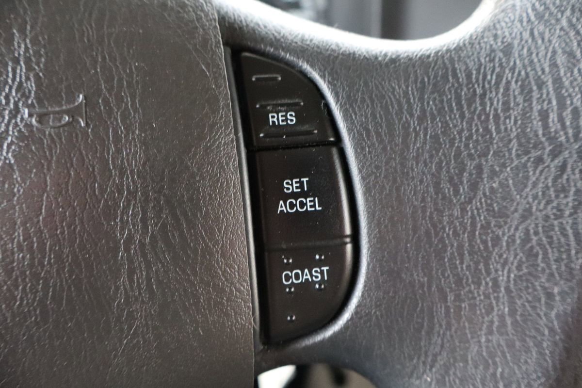 Used 2015 Ford E-450 and Econoline 450 Super Duty w/ Motorhome Prep Package image 65