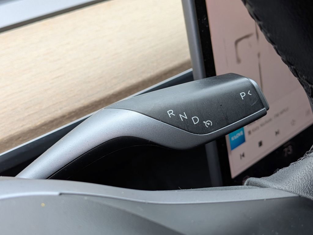 Used 2023 Tesla Model Y Long Range image 22