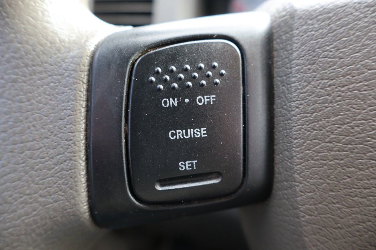 Used 2009 Dodge Ram 2500 Truck SLT image 29